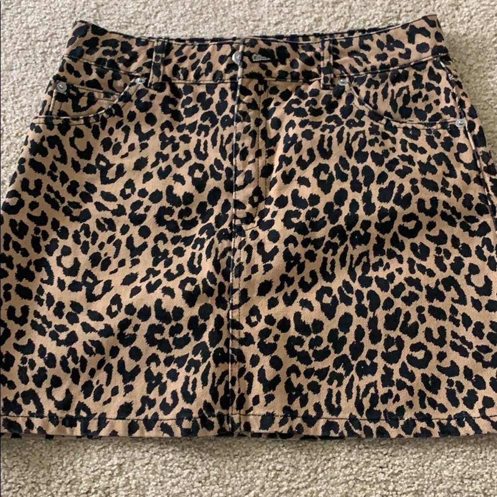topshop leopard skirt